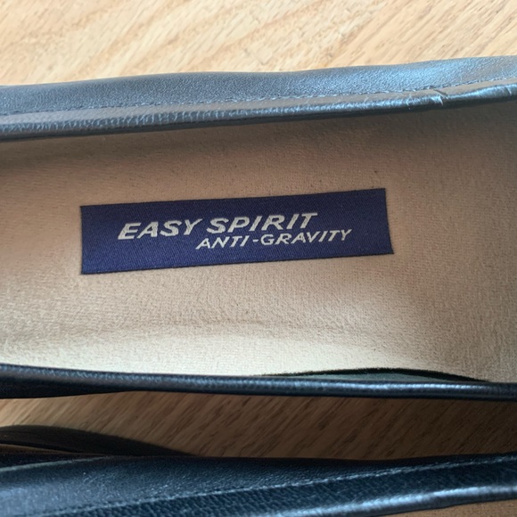 Easy Spirit Anti-Gravity Black Women’s Loafer Leather‎ Size 9 great Condi… - Picture 2 of 5